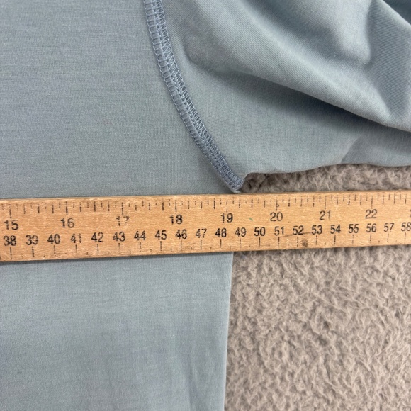 Faherty All Day Long Sleeve Performance Tee Light Blue XS - Picture 6 of 10